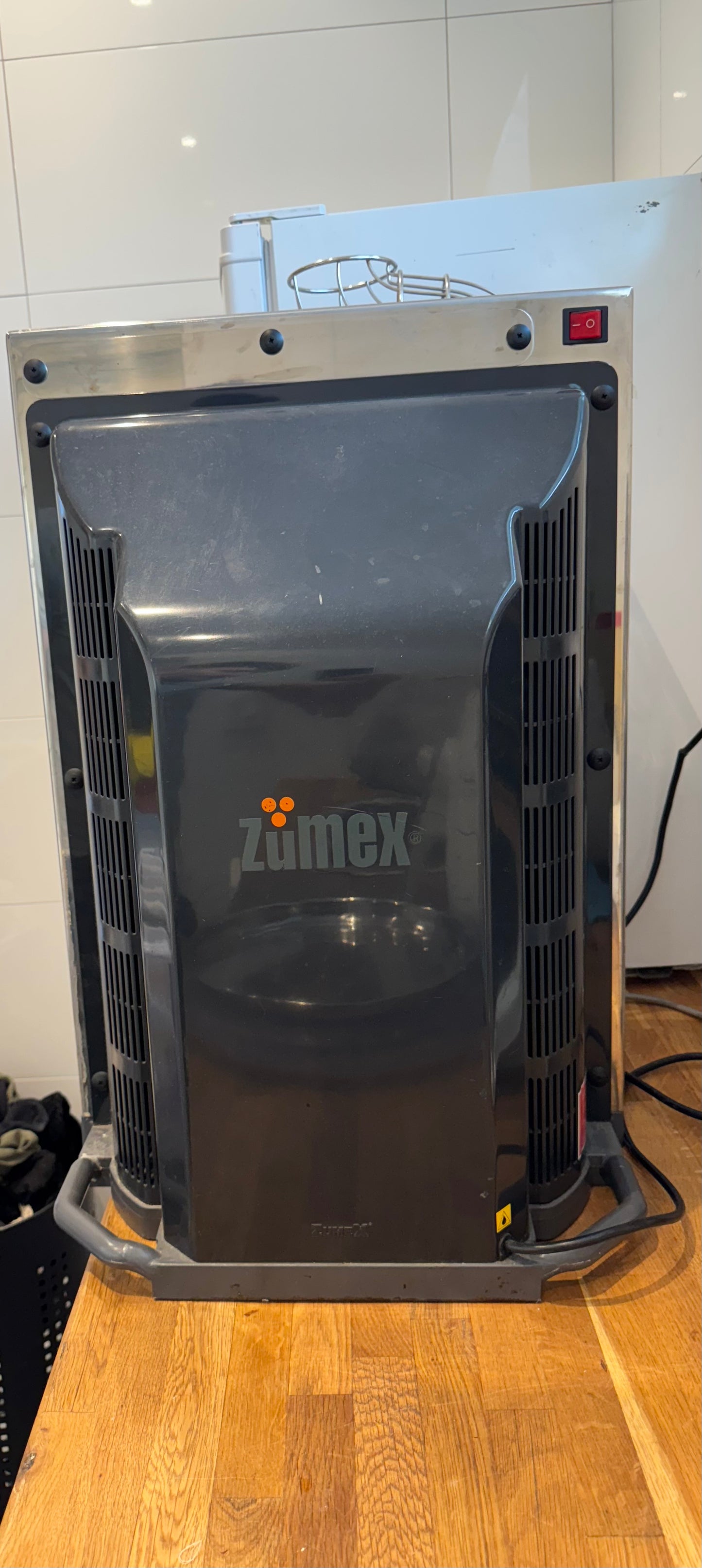 ZÜMEX ESSENTIAL PRO - Juicepress