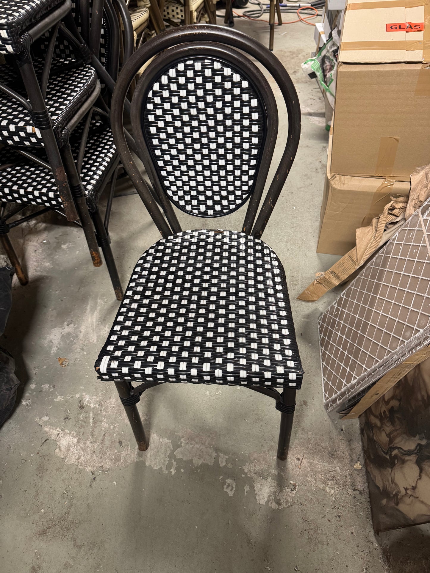 PARIS - utestol, svart