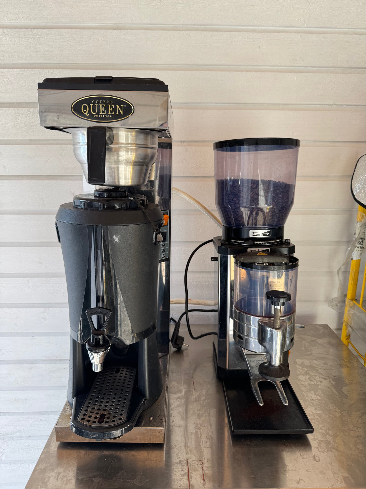 COFFEE QUEEN Mega Gold A - Komplett kaffebryggare med kvarn